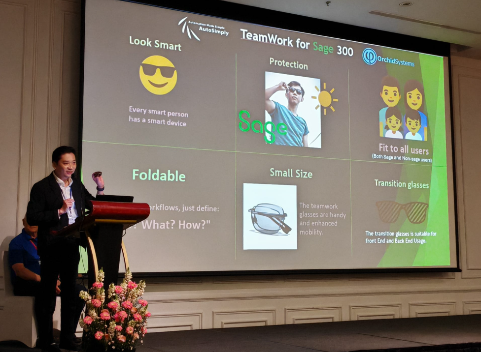 Wallace from AutoSimply presenting on TeamWork