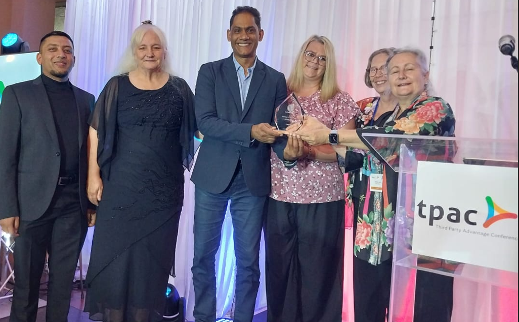 Orchid presents Lorge with their award